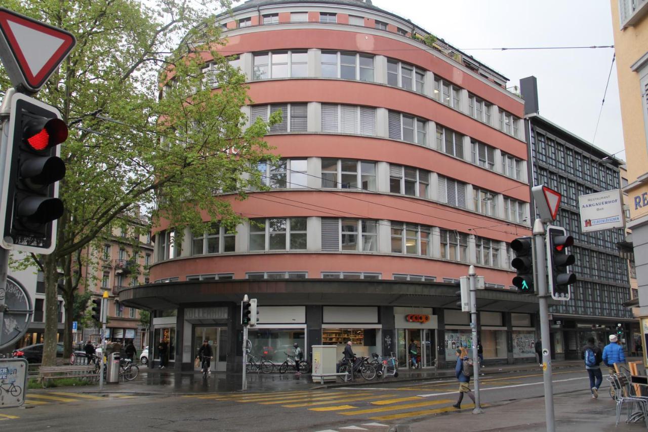 Stay2Night City Center Hostel Zurich Bagian luar foto